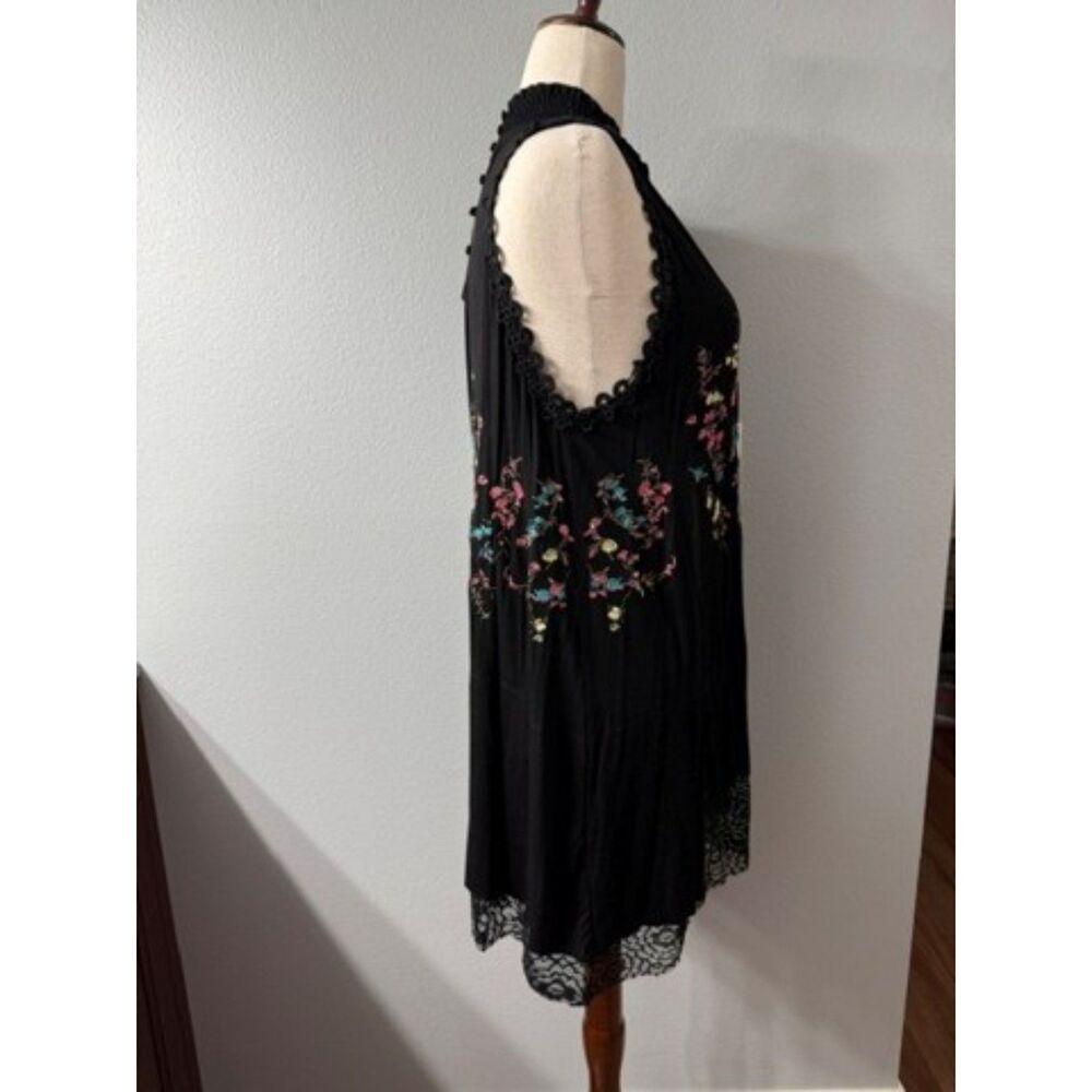 POL Embroidered Lace Hem Mock Neck Mini Dress Boho Large - Picture 4 of 12